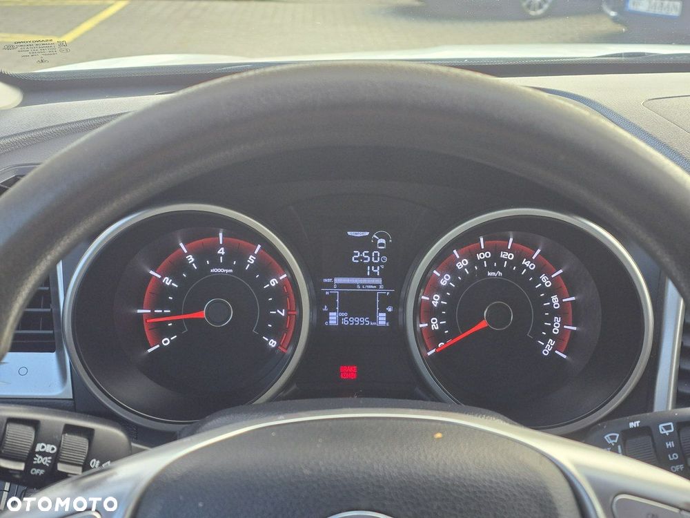 SsangYong/KGM Tivoli - 5