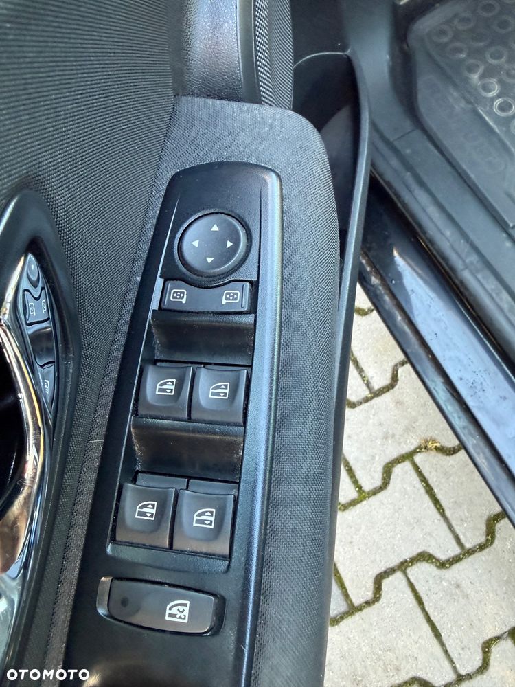 Renault Fluence 1.5 dCi Life EU6 - 11