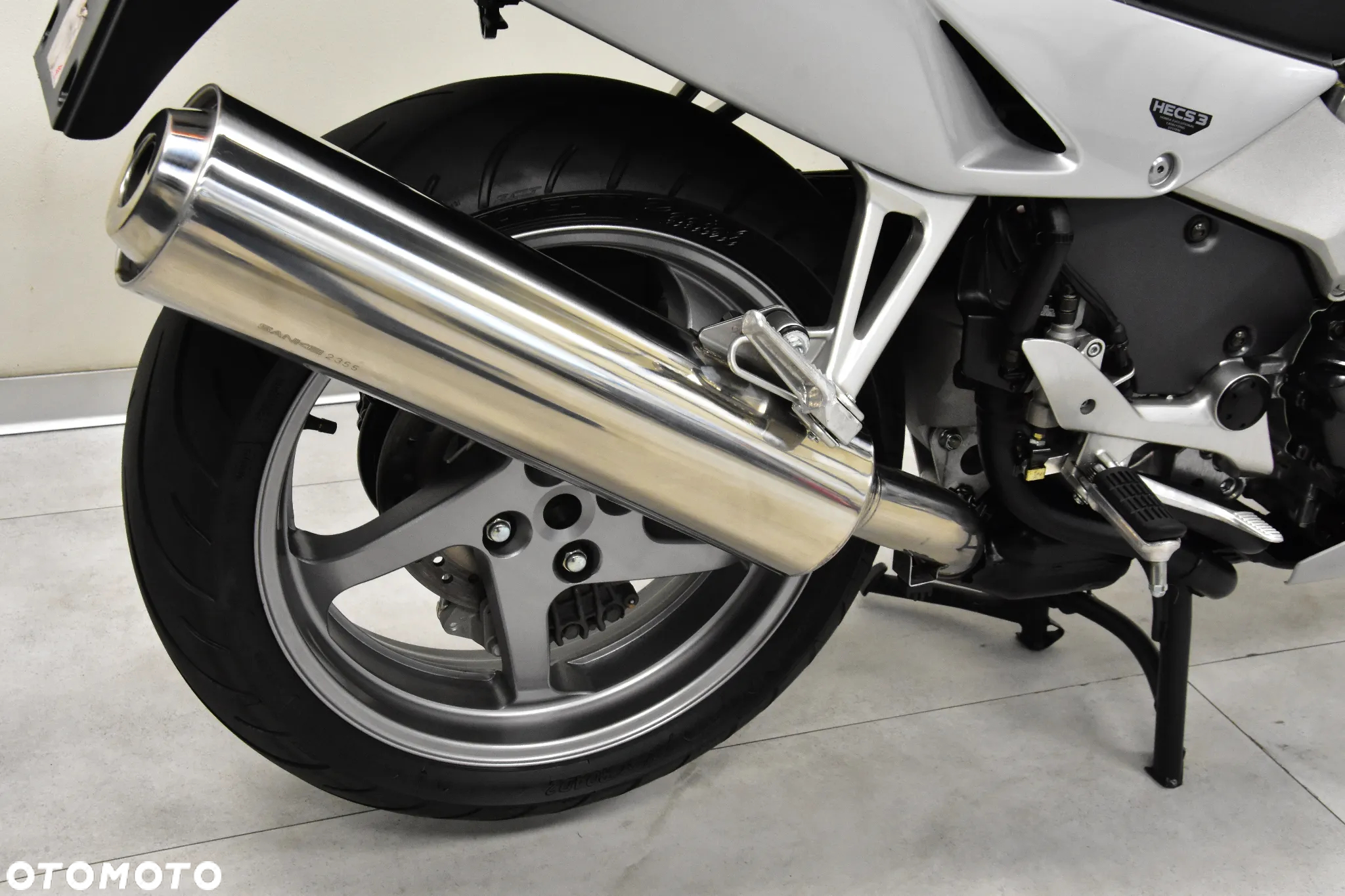 Honda VFR - 32