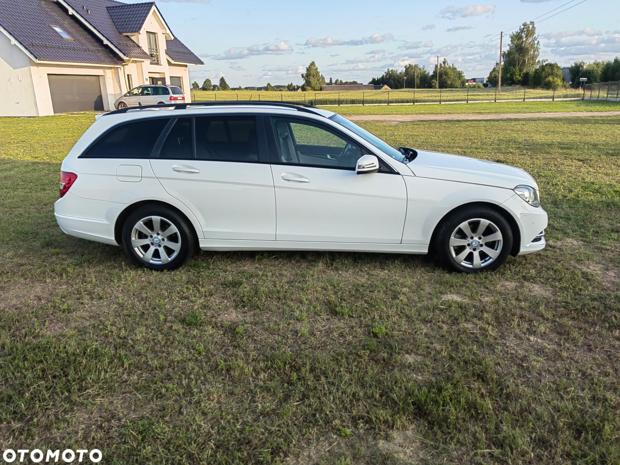 Mercedes-Benz Klasa C 200 T CDI DPF (BlueEFFICIENCY) Elegance - 4
