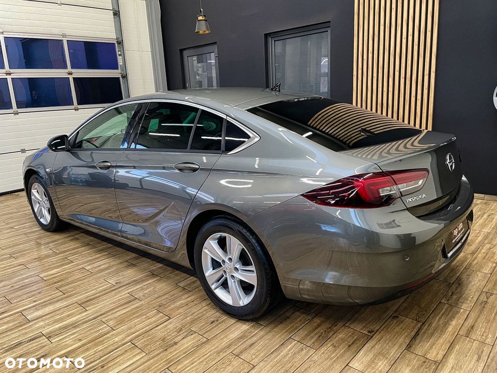 Opel Insignia - 11