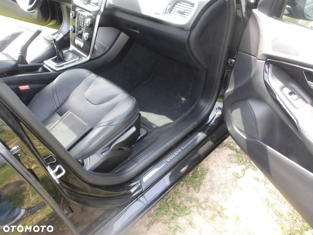 Volvo V40 D2 Summum - 15