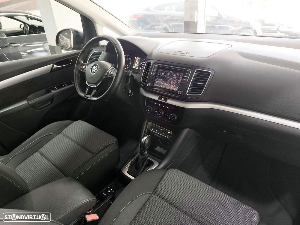 VW Sharan 2.0 TDI Blue Confortline DSG - 20