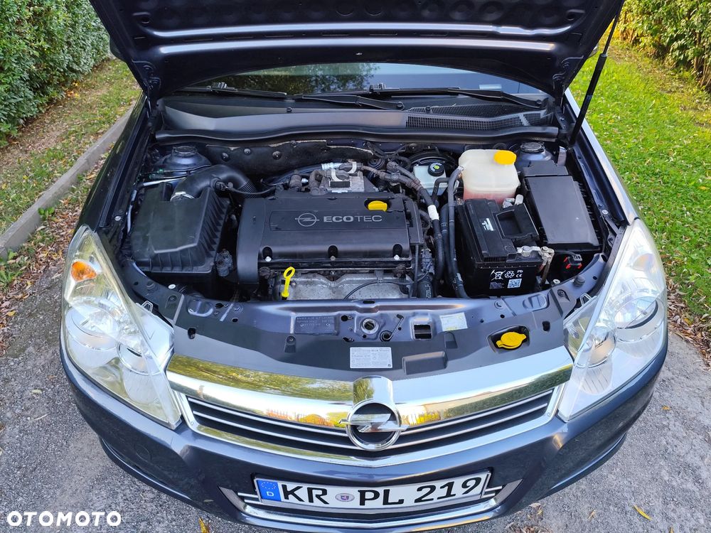 Opel Astra 1.6 Caravan Catch me now - 36