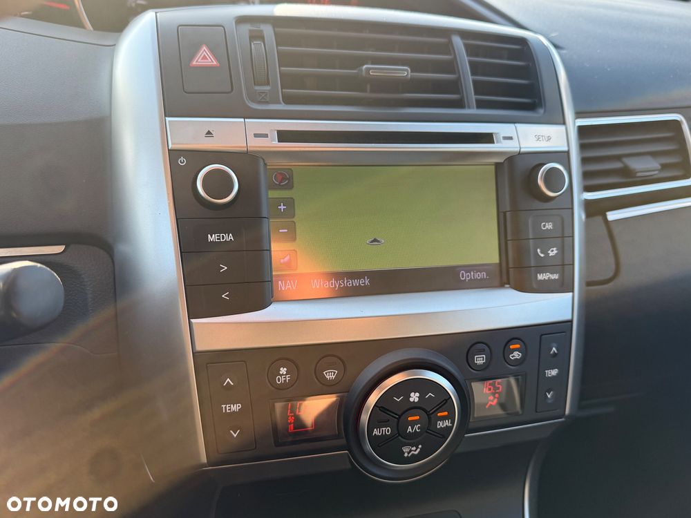 Toyota Verso 2.0 D-4D 5-Sitzer Executive - 40