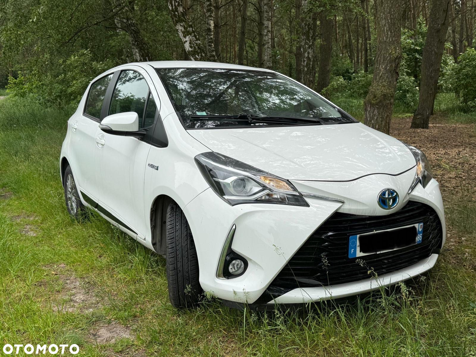Toyota Yaris Hybrid 1.5 Comfort - 2