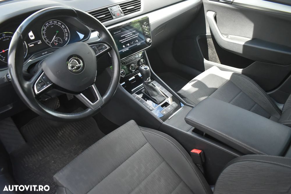 Skoda Superb 2.0 TDI DSG Ambition - 7