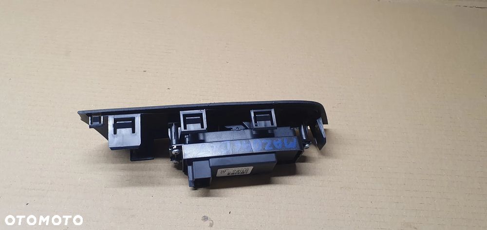 Przełącznik szyby lewy tył tylny Mazda 6 II GS1E66380 - 2