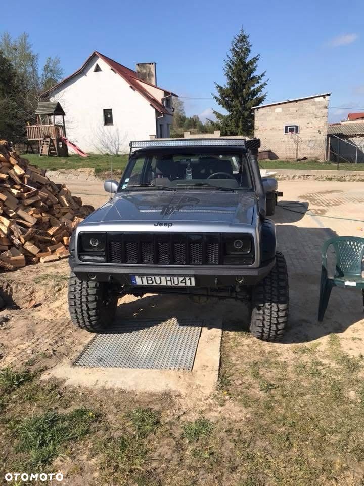 Jeep Cherokee - 5