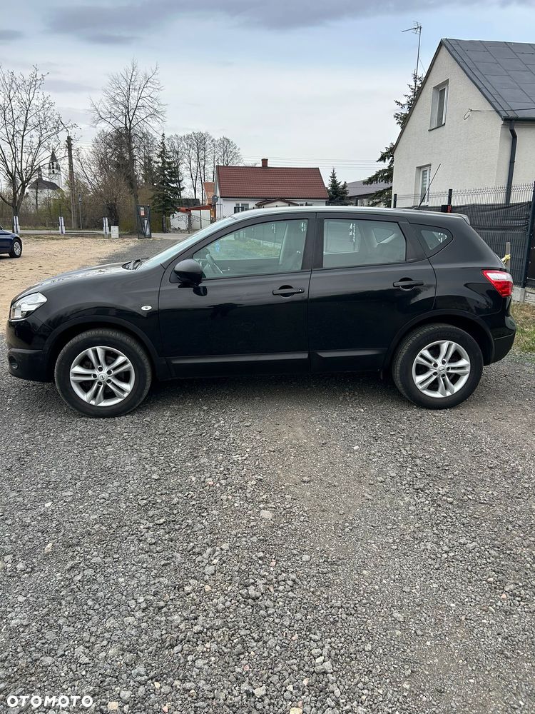 Nissan Qashqai - 2