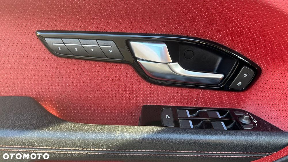 Land Rover Range Rover Evoque - 14