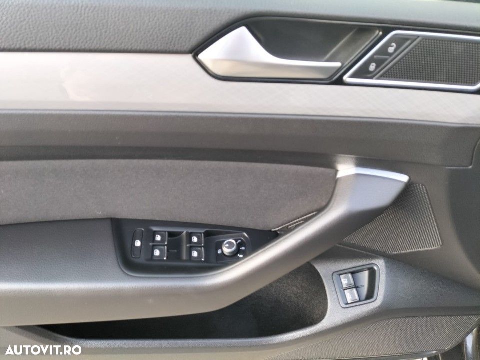 Volkswagen Passat - 16