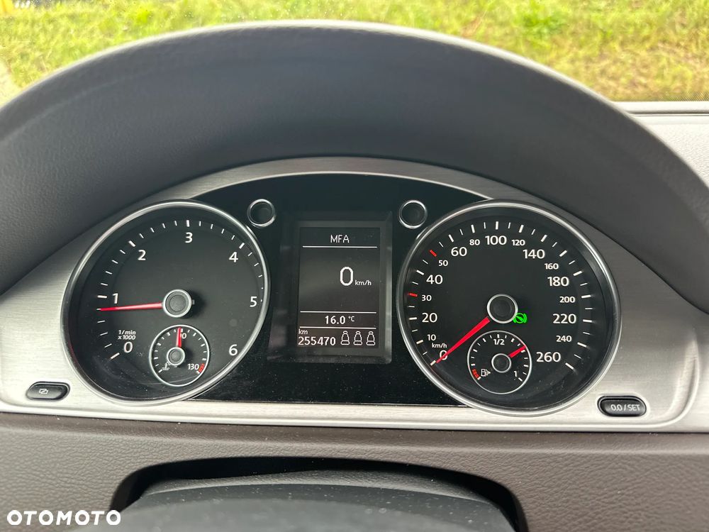 Volkswagen Passat 2.0 TDI Highline DSG - 7