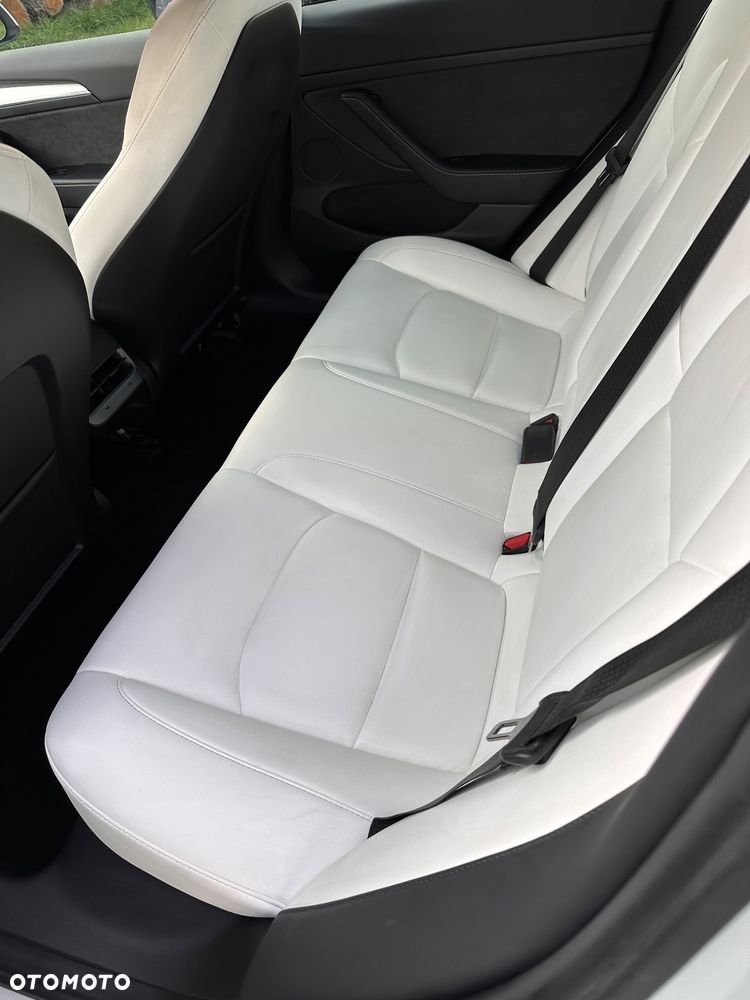 Tesla Model 3 Standard Reichweite Plus Hinterradantrieb - 8