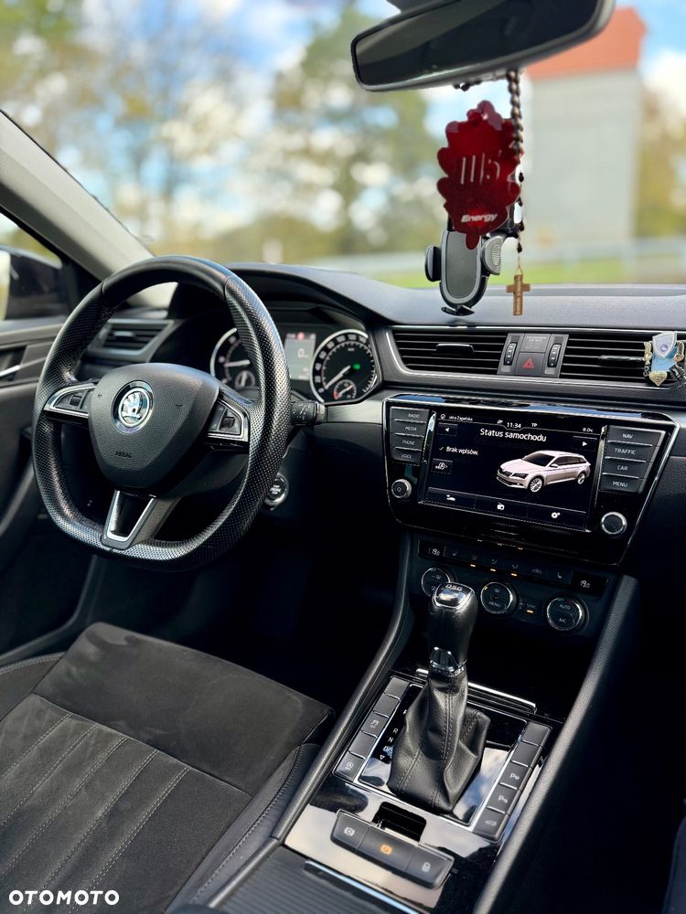 Skoda Superb 2.0 TDI DSG SportLine - 35