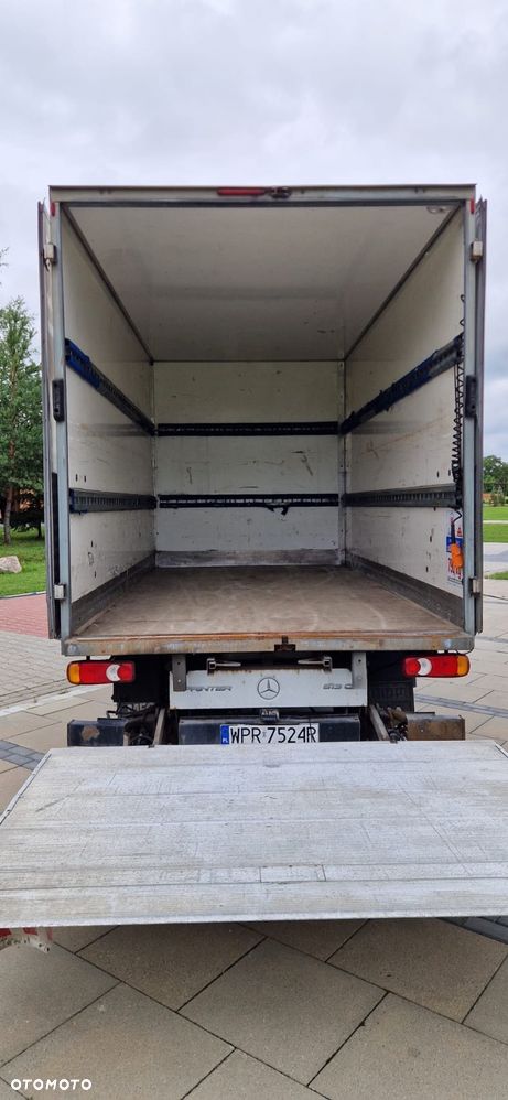 Mercedes-Benz SPRINTER - 13