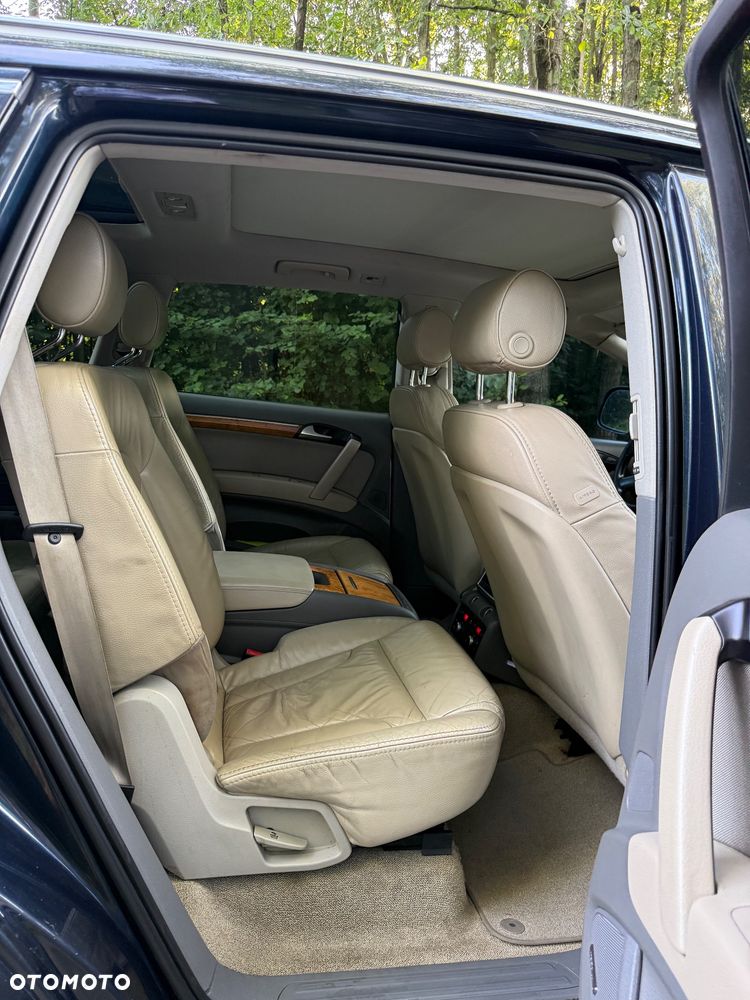 Audi Q7 - 7