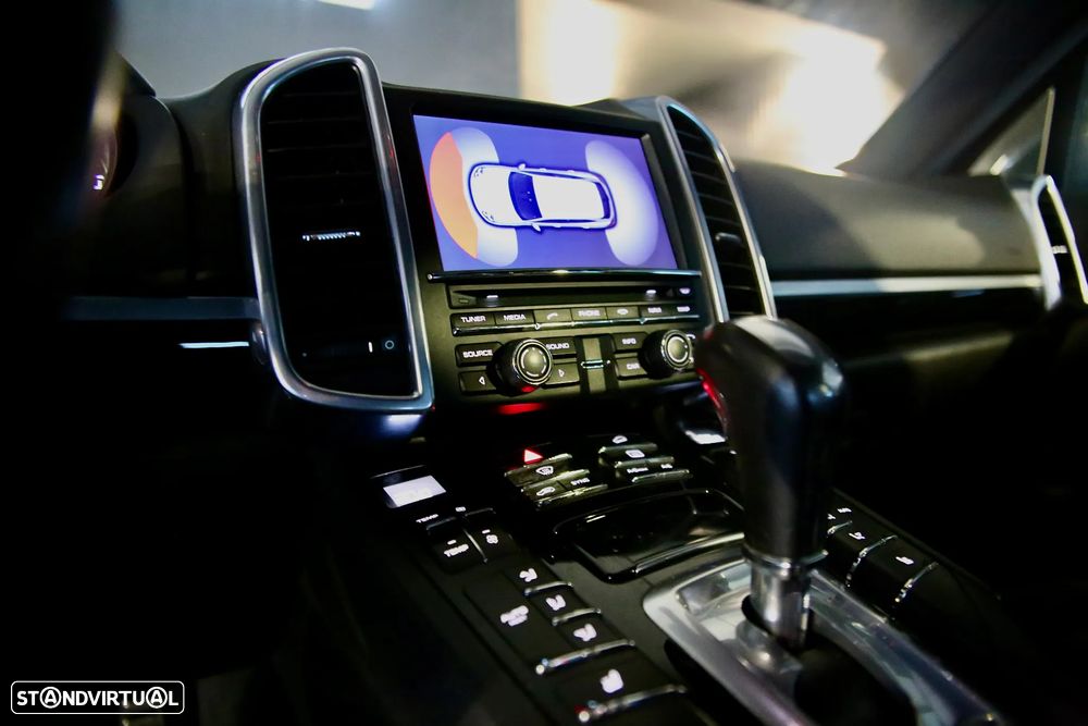 Porsche Cayenne S E-Hybrid Platinum Edition - 9