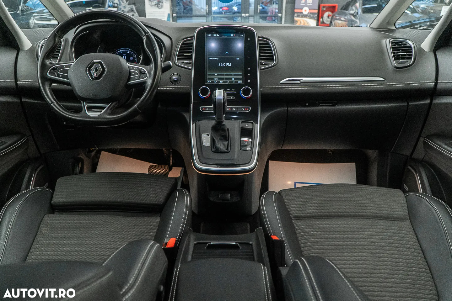 Renault Grand Scenic TCe 140 GPF EDC BOSE EDITION - 28