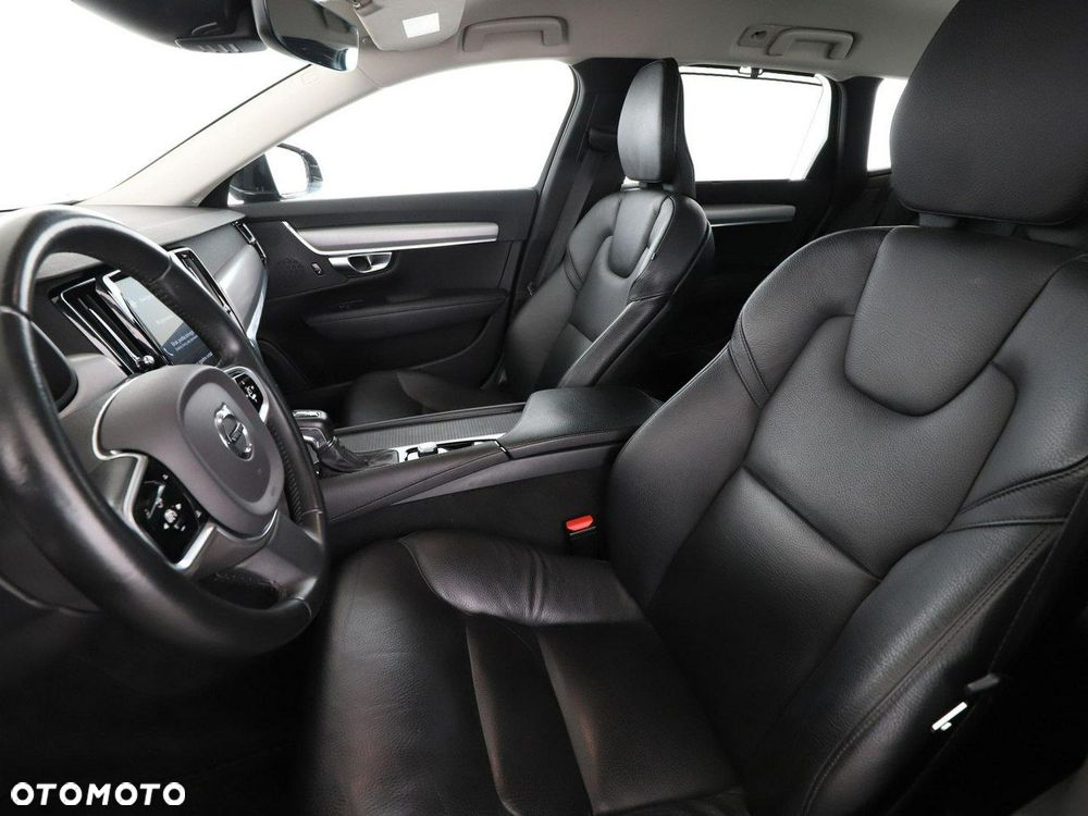 Volvo V90 D3 Momentum - 13