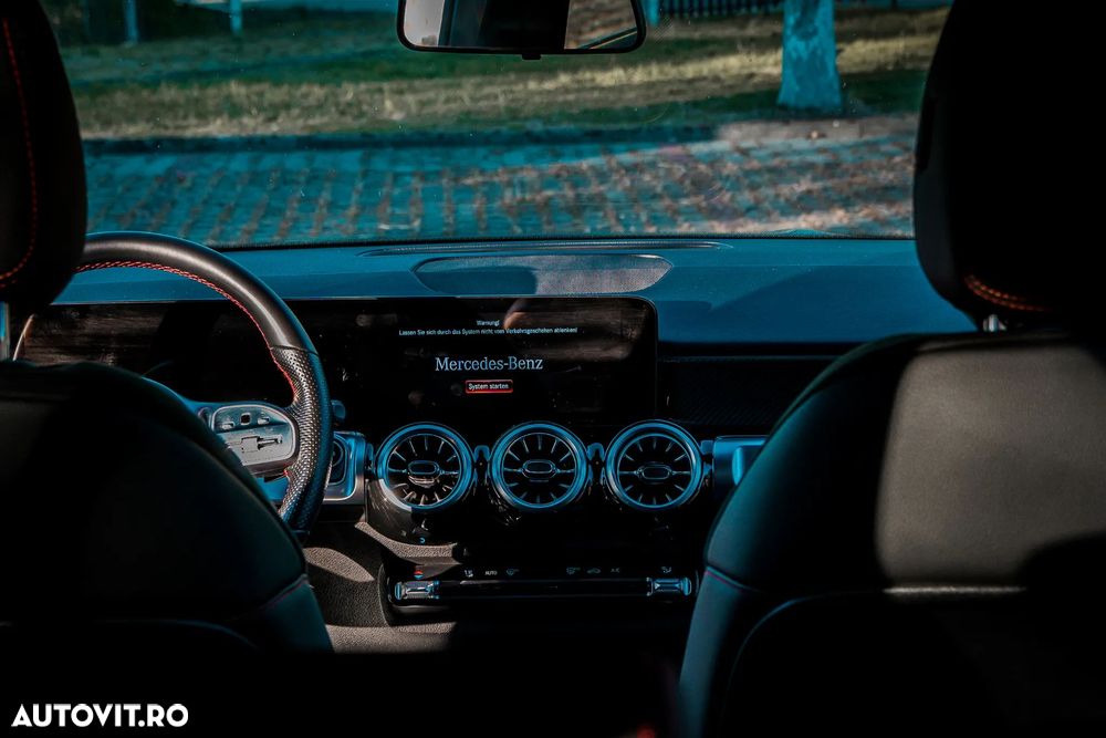 Mercedes-Benz GLB 180 7G-DCT - 15