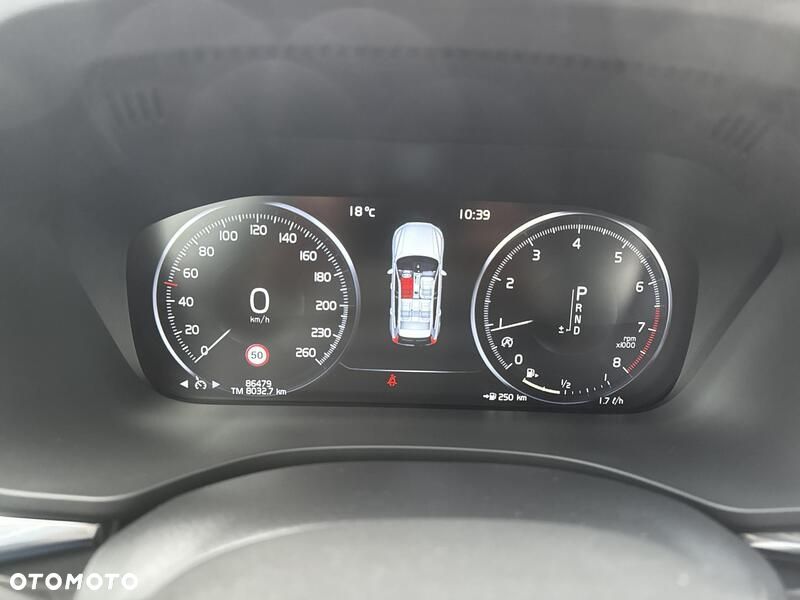 Volvo XC 60 T5 Momentum Pro - 15