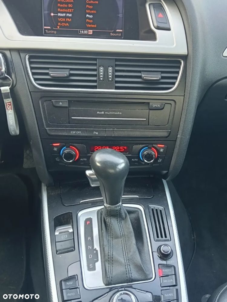 Audi A4 Limousine 2.0 TDI Limited Edition Multitr - 7