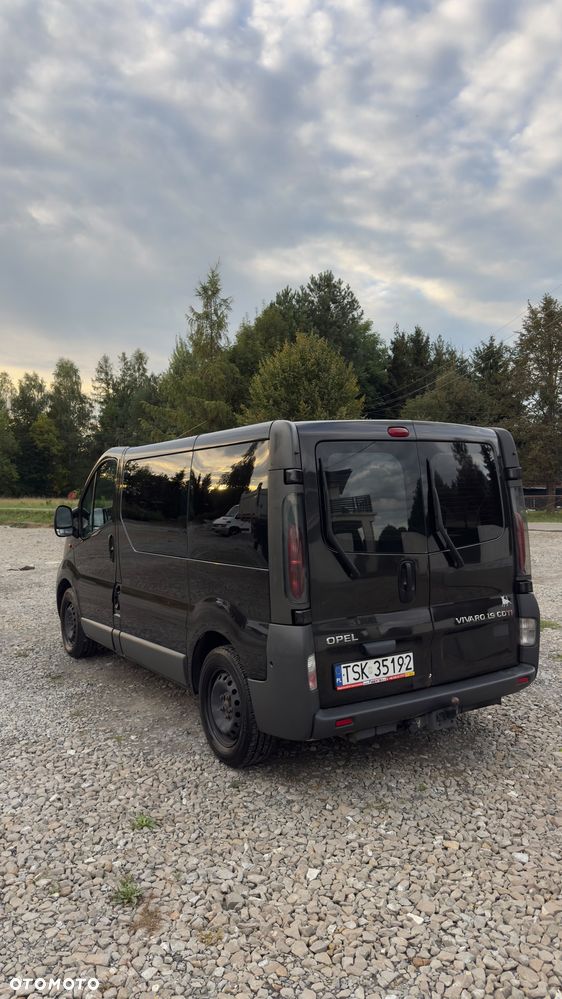 Opel Vivaro Tour - 9