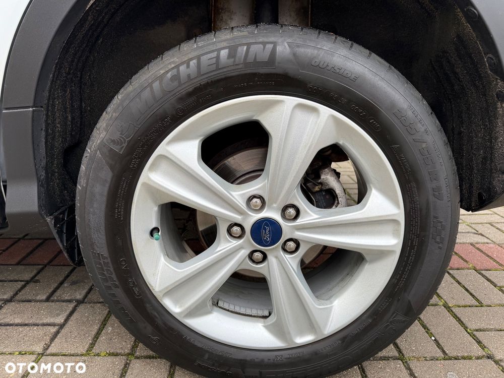 Ford Kuga 1.5 EcoBoost 2x4 Trend - 30