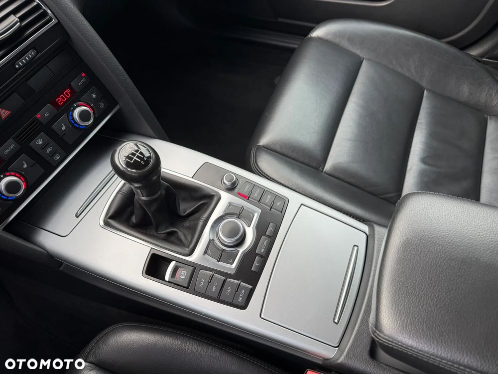 Audi A6 Avant - 19