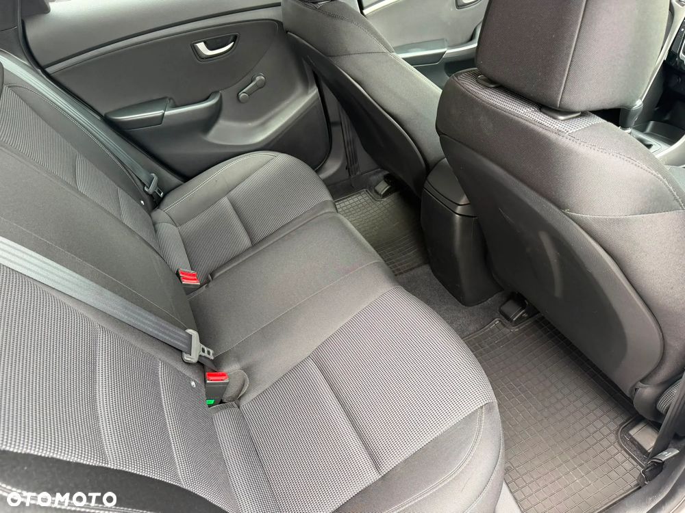 Hyundai i30 1.4 Classic + - 15