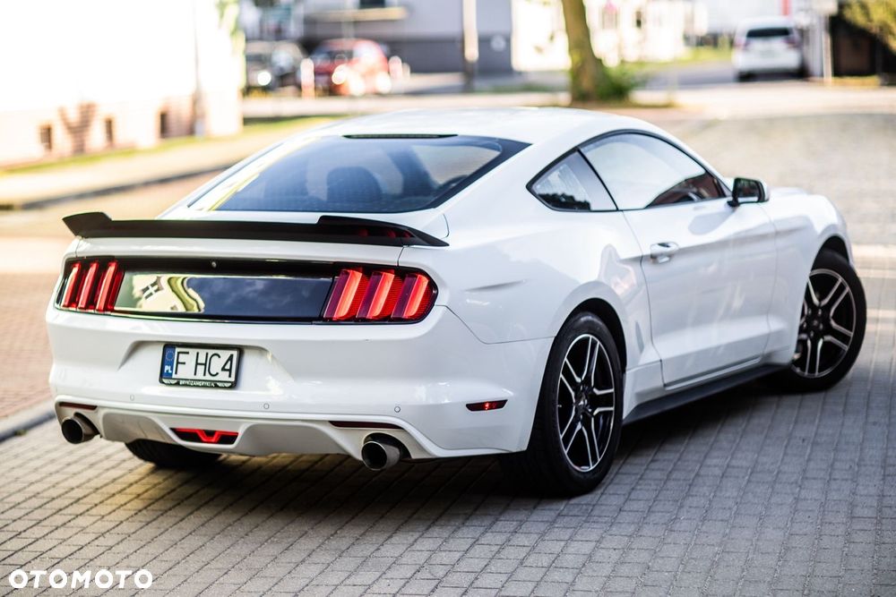 Ford Mustang 3.7 V6 - 18