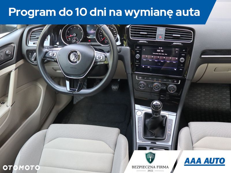 Volkswagen Golf - 8
