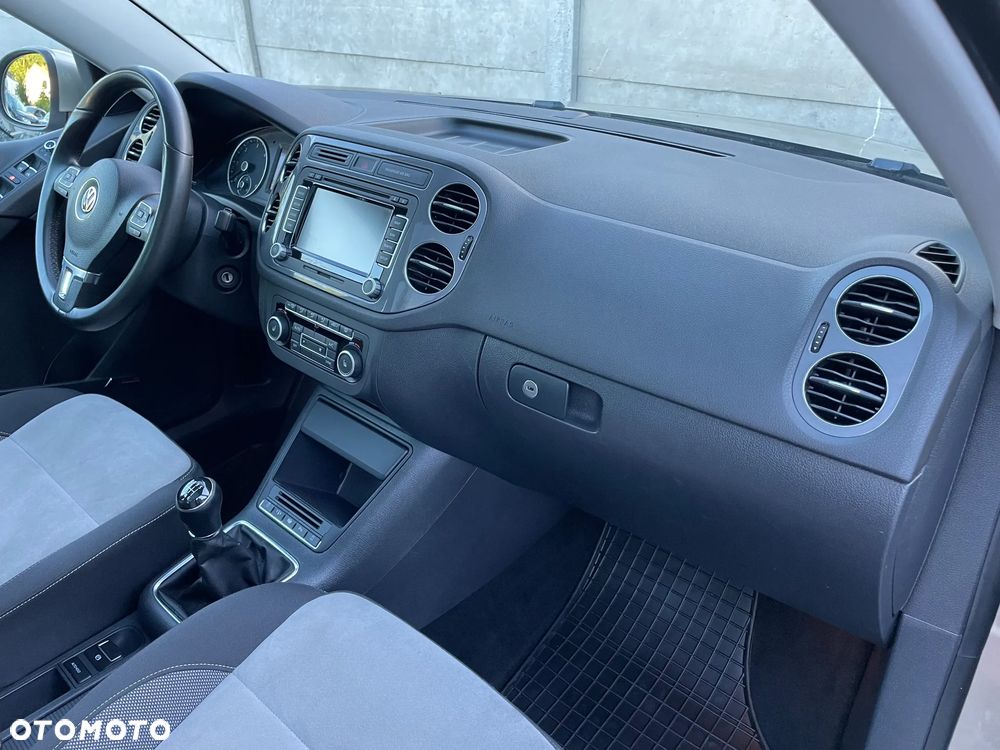 Volkswagen Tiguan - 26