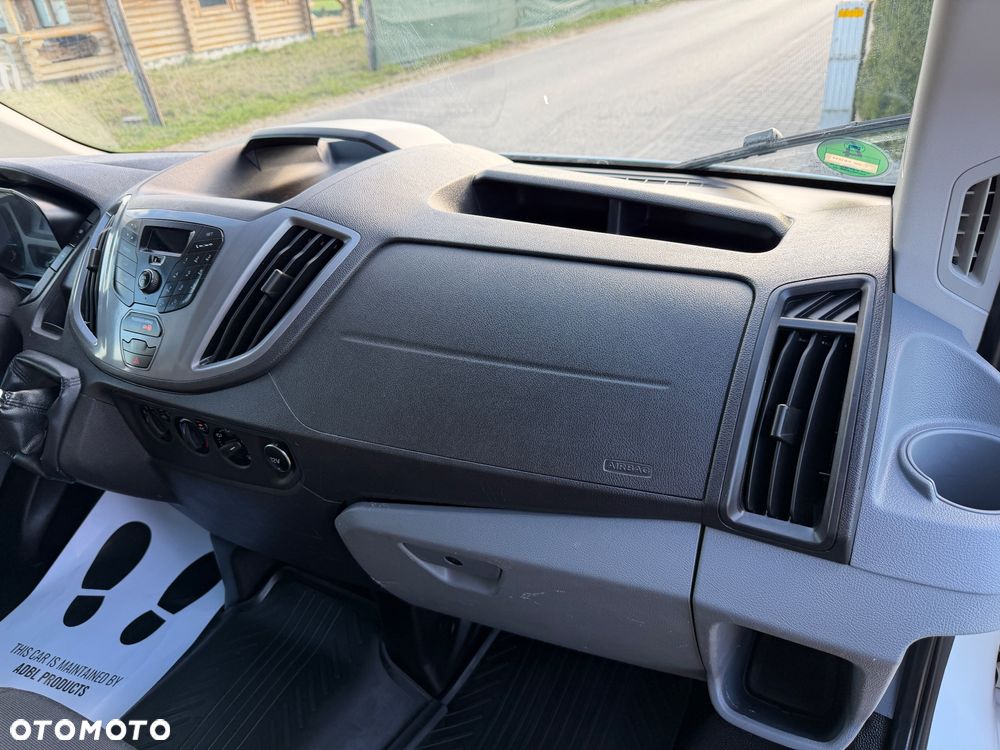 Ford Transit - 11