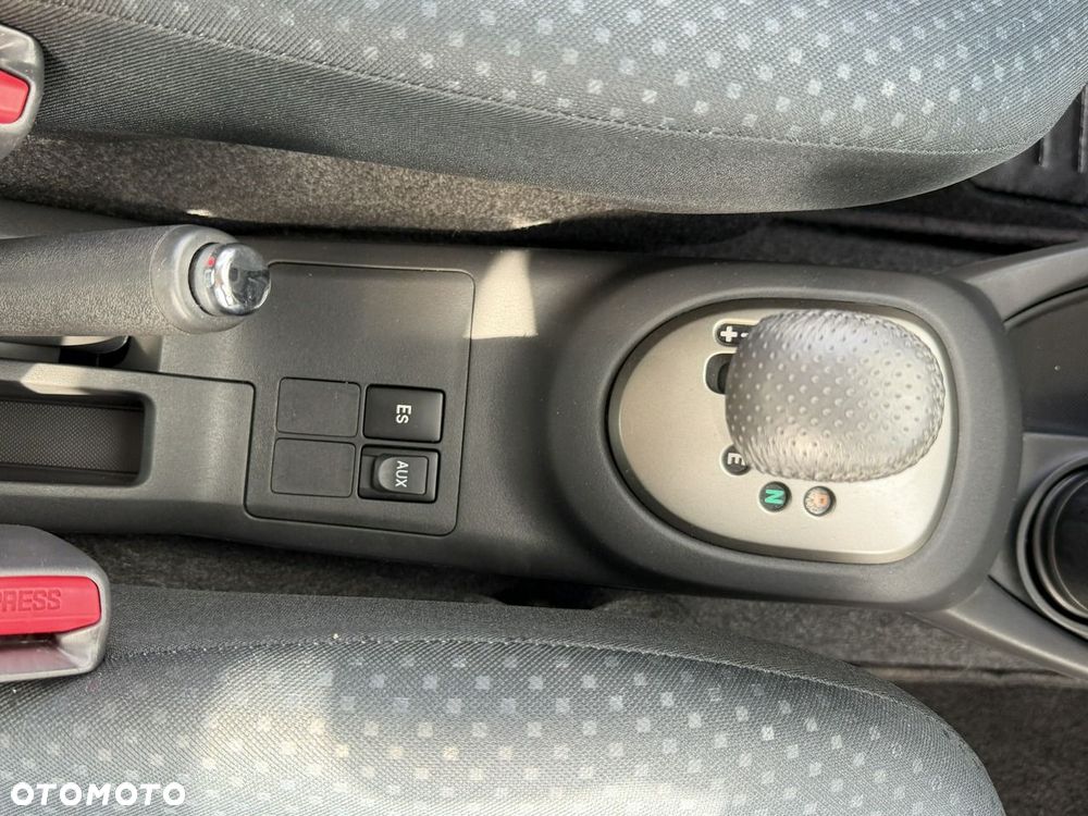 Toyota Yaris 1.33 VVT-i Multi Mode Sol - 30