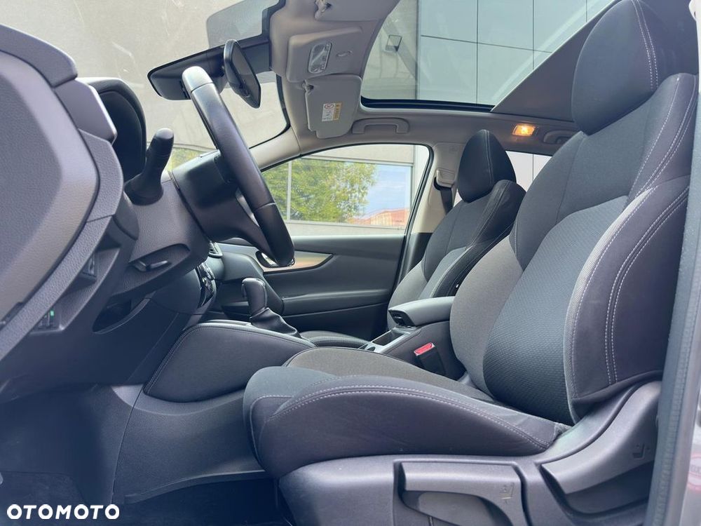 Nissan Qashqai 1.3 DIG-T DCT N-CONNECTA - 10