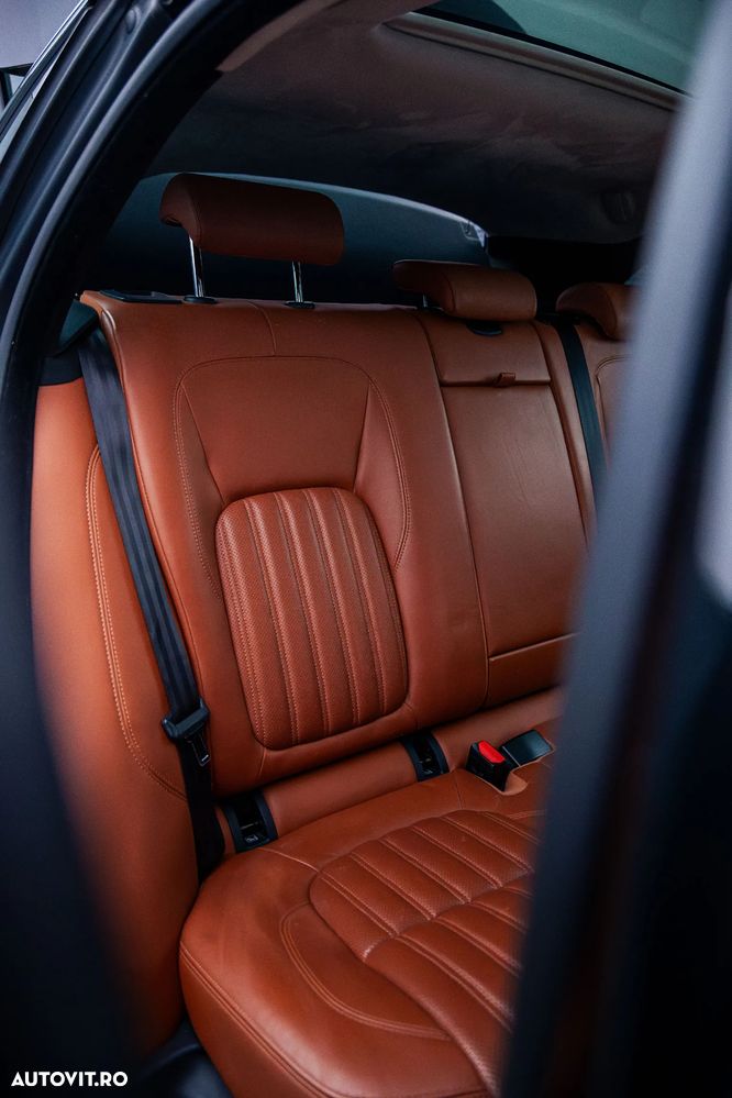 Jaguar F-Pace 30d AWD Prestige - 13