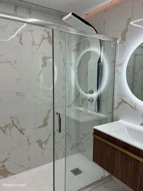Apartamento, recuperado, para venda, Loulé - Quarteira - Grande imagem: 4/13