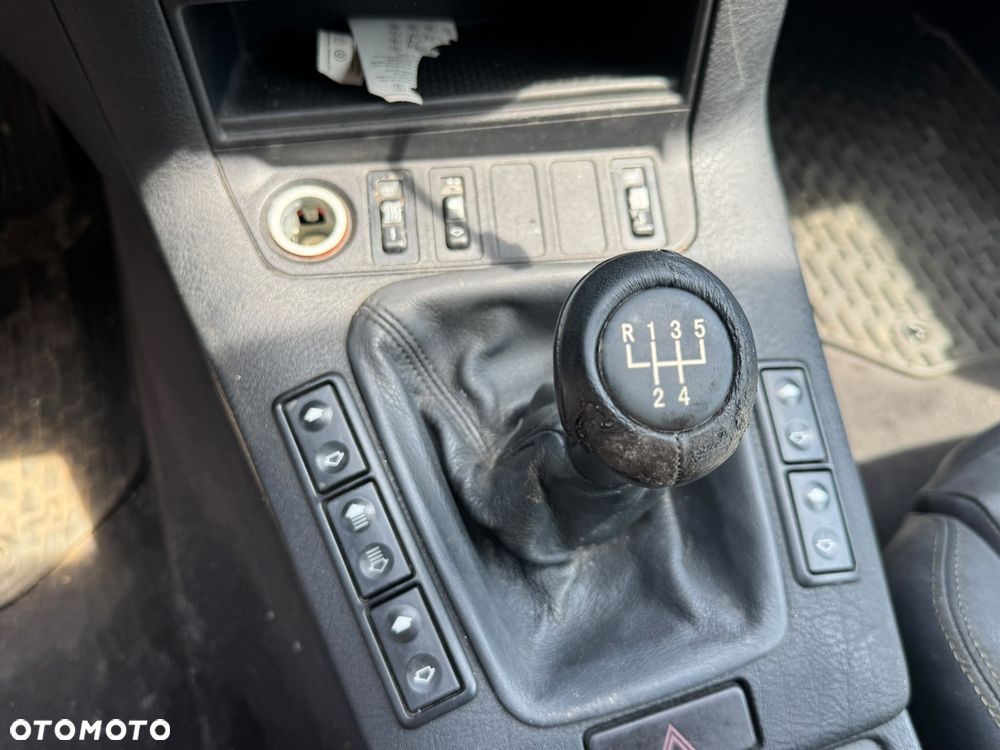 BMW Seria 3 - 25