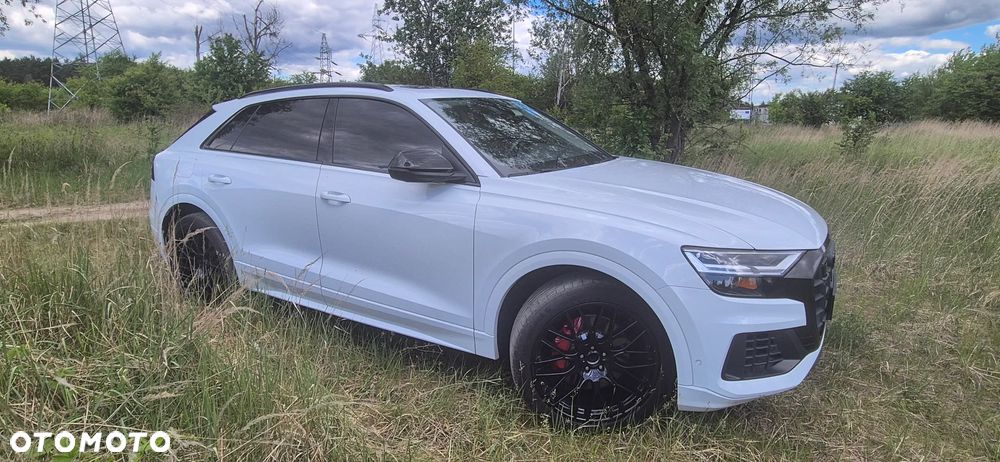 Audi Q8 - 9