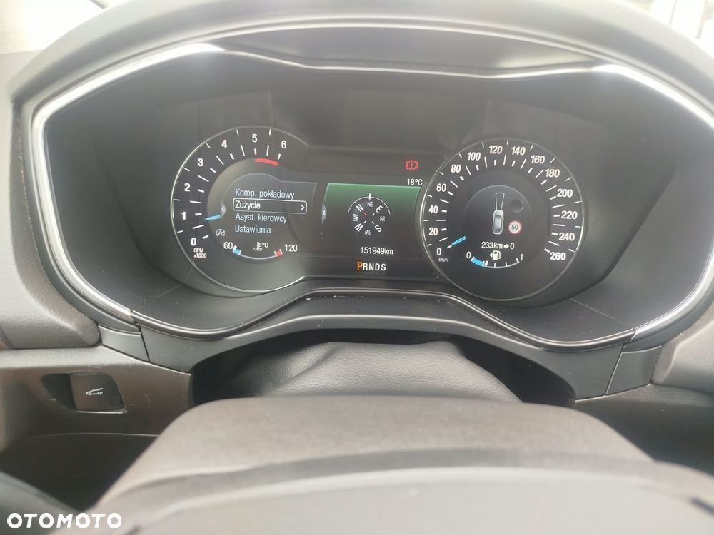 Ford Mondeo 2.0 TDCi Titanium PowerShift - 26