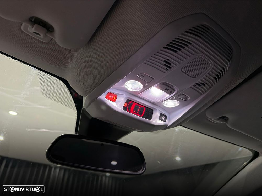 Peugeot 3008 1.2 PureTech Allure Pack - 25