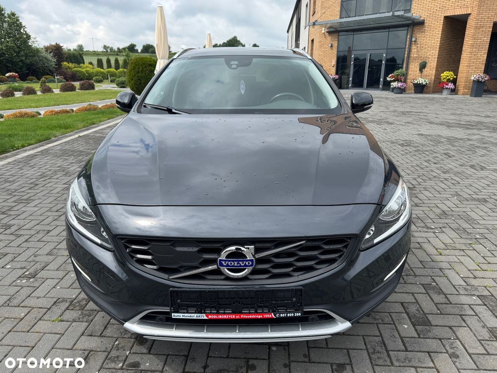 Volvo V60 Cross Country D3 Momentum - 12