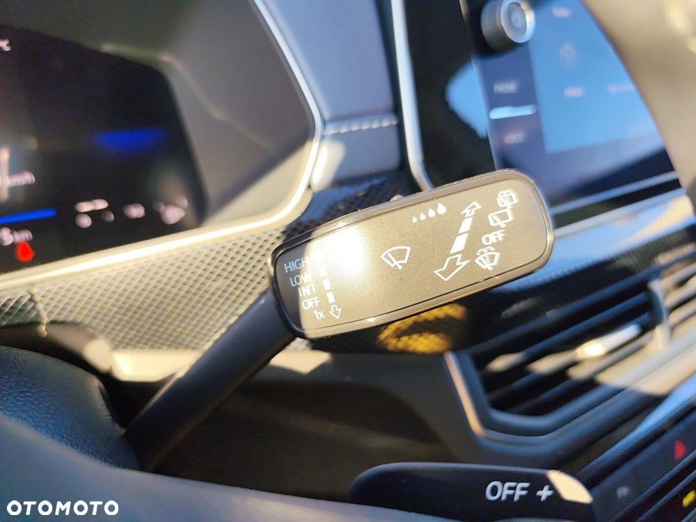 Volkswagen T-Cross 1.0 TSI Style DSG - 22