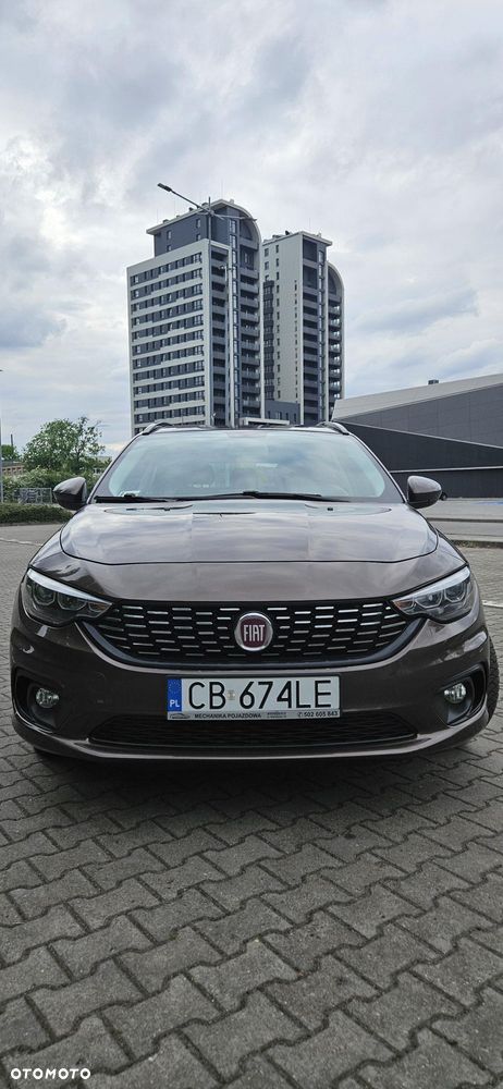 Fiat Tipo 1.4 16v Lounge EU6d - 16