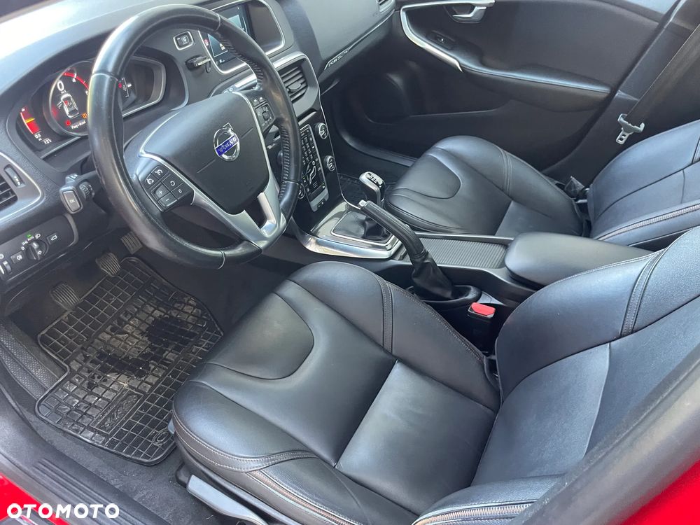 Volvo V40 Cross Country D3 Momentum - 16