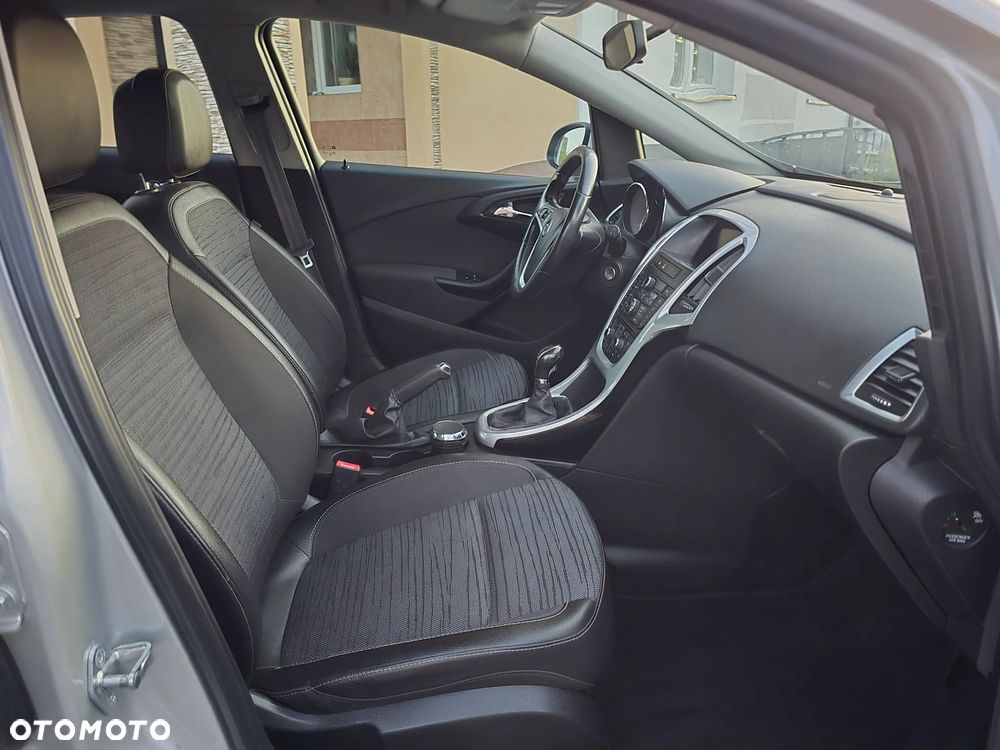 Opel Astra 1.4 Turbo Cosmo - 22