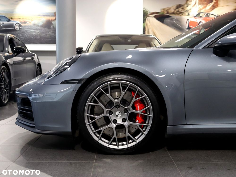 Porsche 911 Carrera S - 11