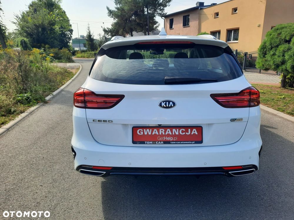 Kia Ceed 1.6 GDI PHEV L Business Line DCT - 11